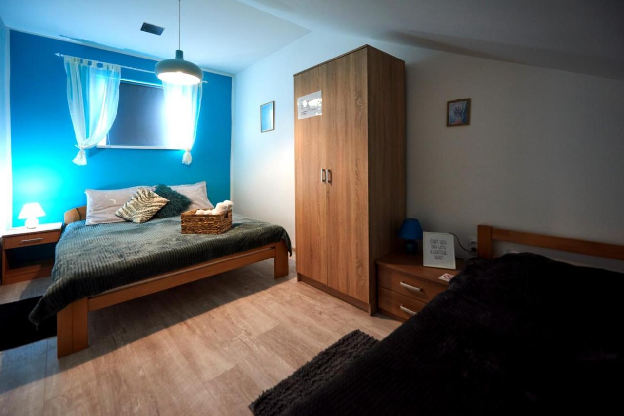 Azra Apartment