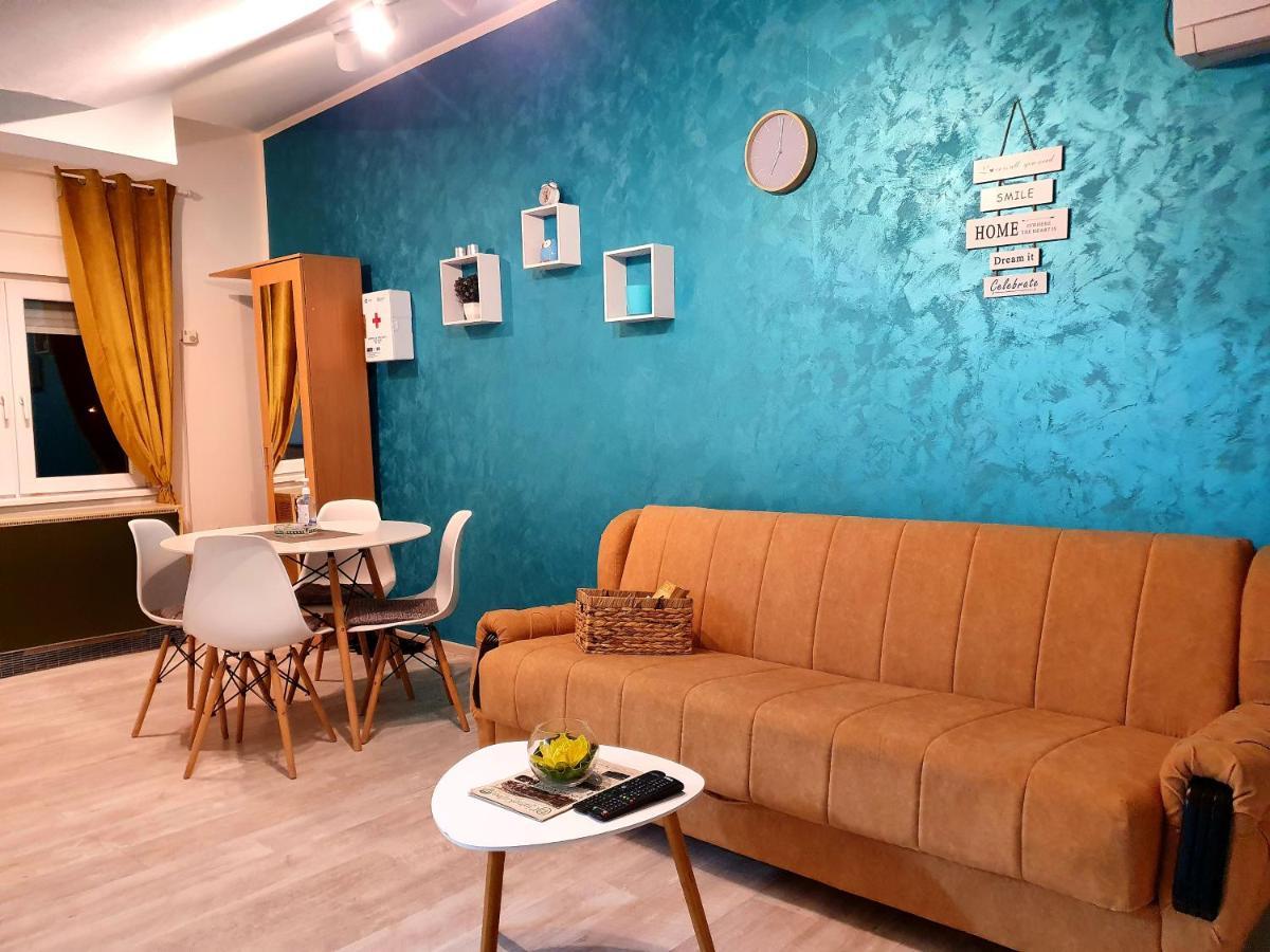 Apartment Azra *